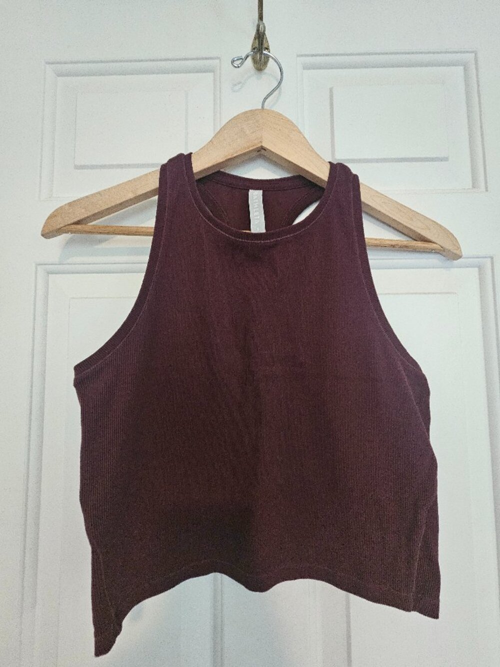 Athleta Shanti Ribbed Cropped Tank Top Racerback Crop Small Spiced Cabernet